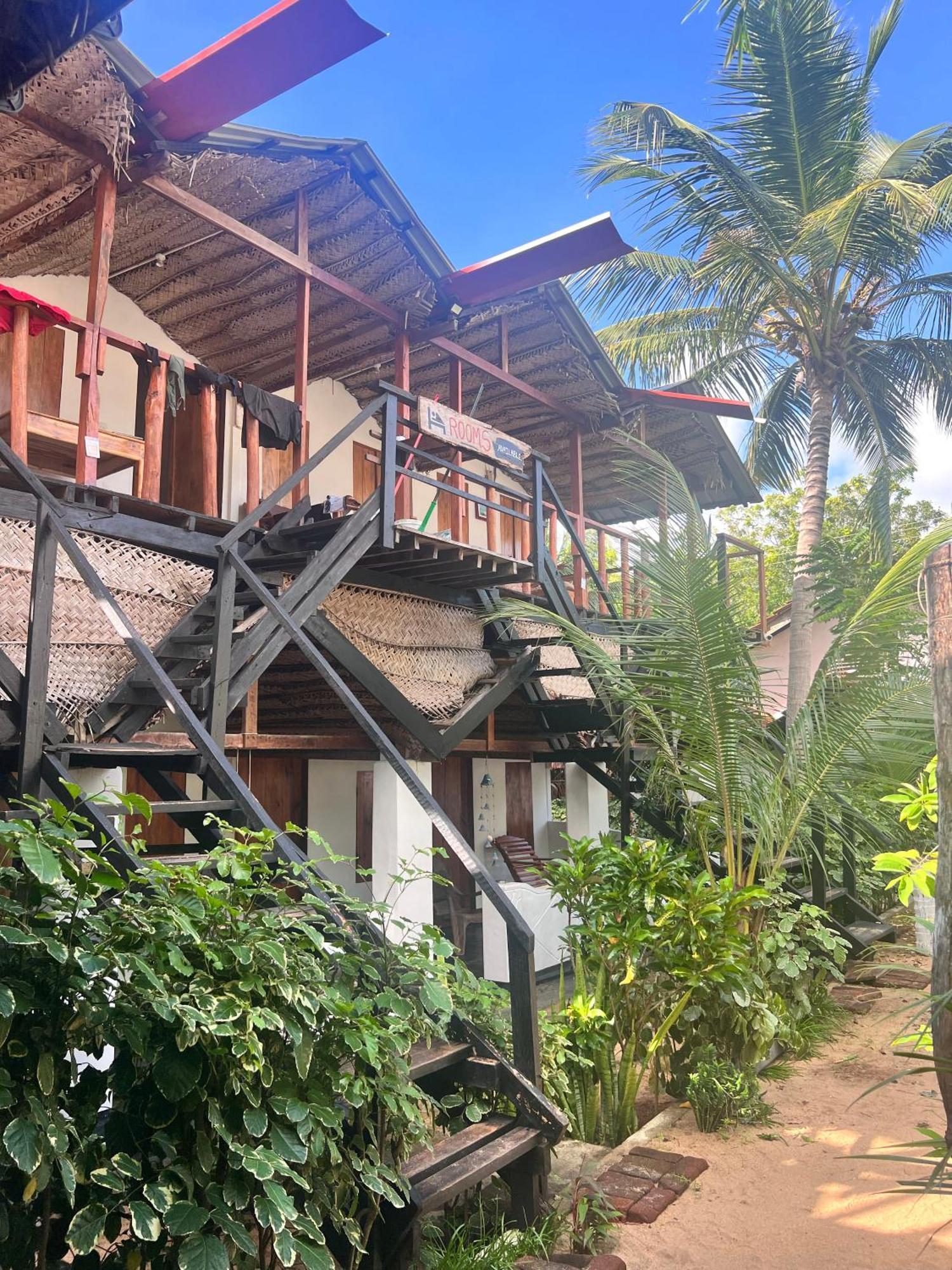 Wave Hunters Hostel อารูกัมเบย์ ภายนอก รูปภาพ
